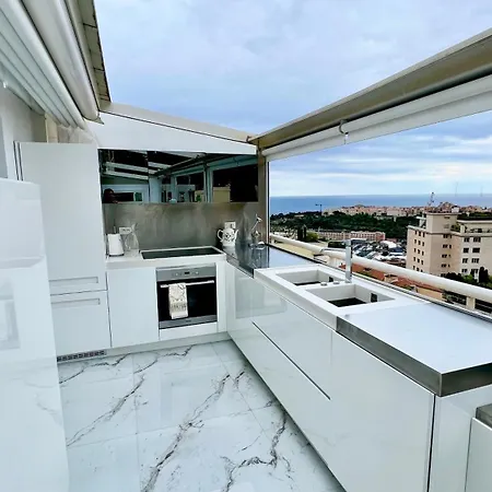 Apartmán Luxury Sea View Penthouse, Monaco Border, 150m2, Parking Beausoleil