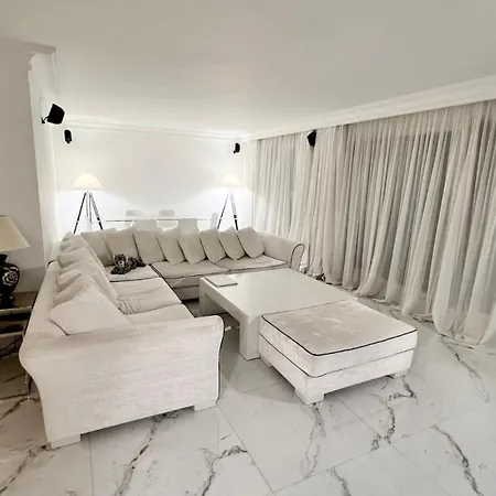 Sea View Penthouse, Monaco Border, Private Parking Beausoleil
